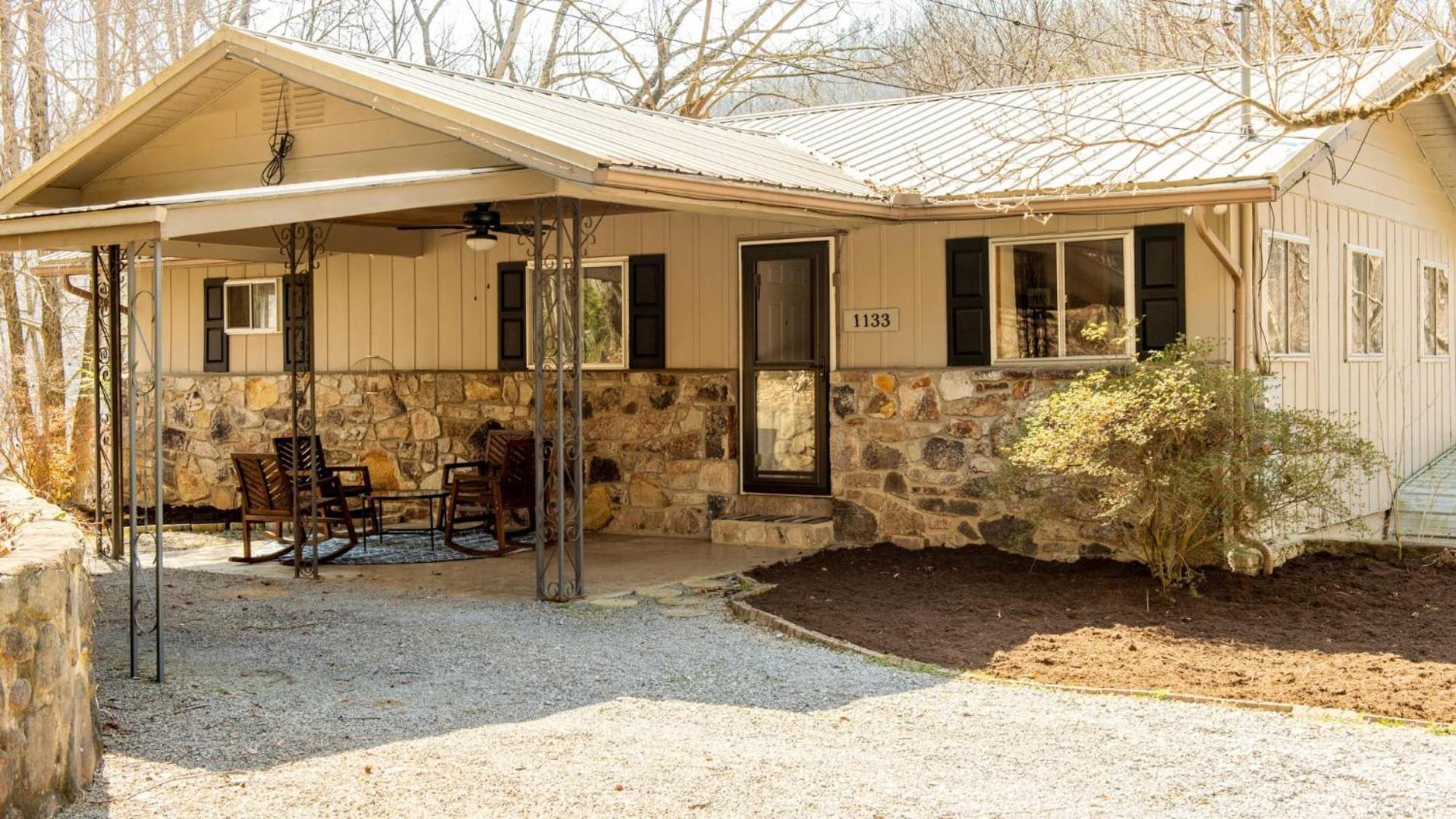 Little Smoky Retreat , 3 Bedroom , Close To Downtown Gatlinburg And Pigeon Forge 외부 사진